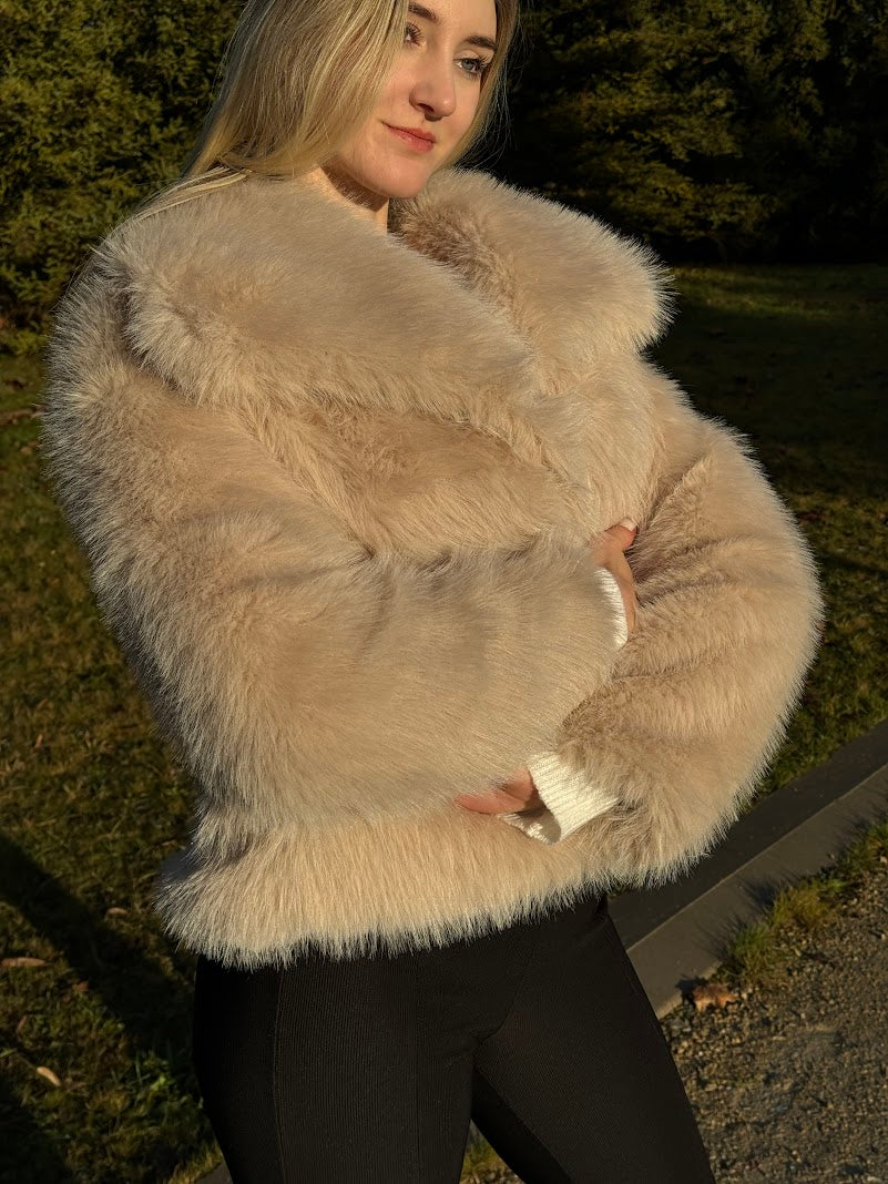 CREAM | 2025 kurze Pelzmäntel